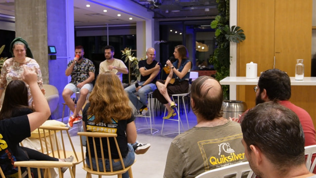 תמונת כריכה לפרק פרק {42} = ארגון בגישת AI First - לייב במיליו עם אלון נתיב ושירה וינברג הראל