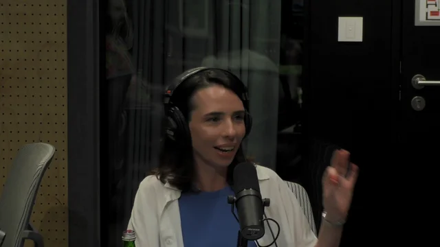 תמונת כריכה לפרק פרק {54} = High Agency - איך להניע דברים בלי לחכות לאישור עם ג׳ני ברוק