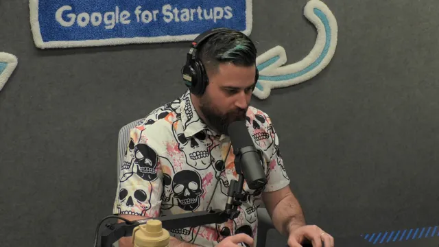 תמונת כריכה לפרק פרק {26} = להתבלט בדרך הנכונה - איך לצאת מהקופסה בחיפוש עבודה